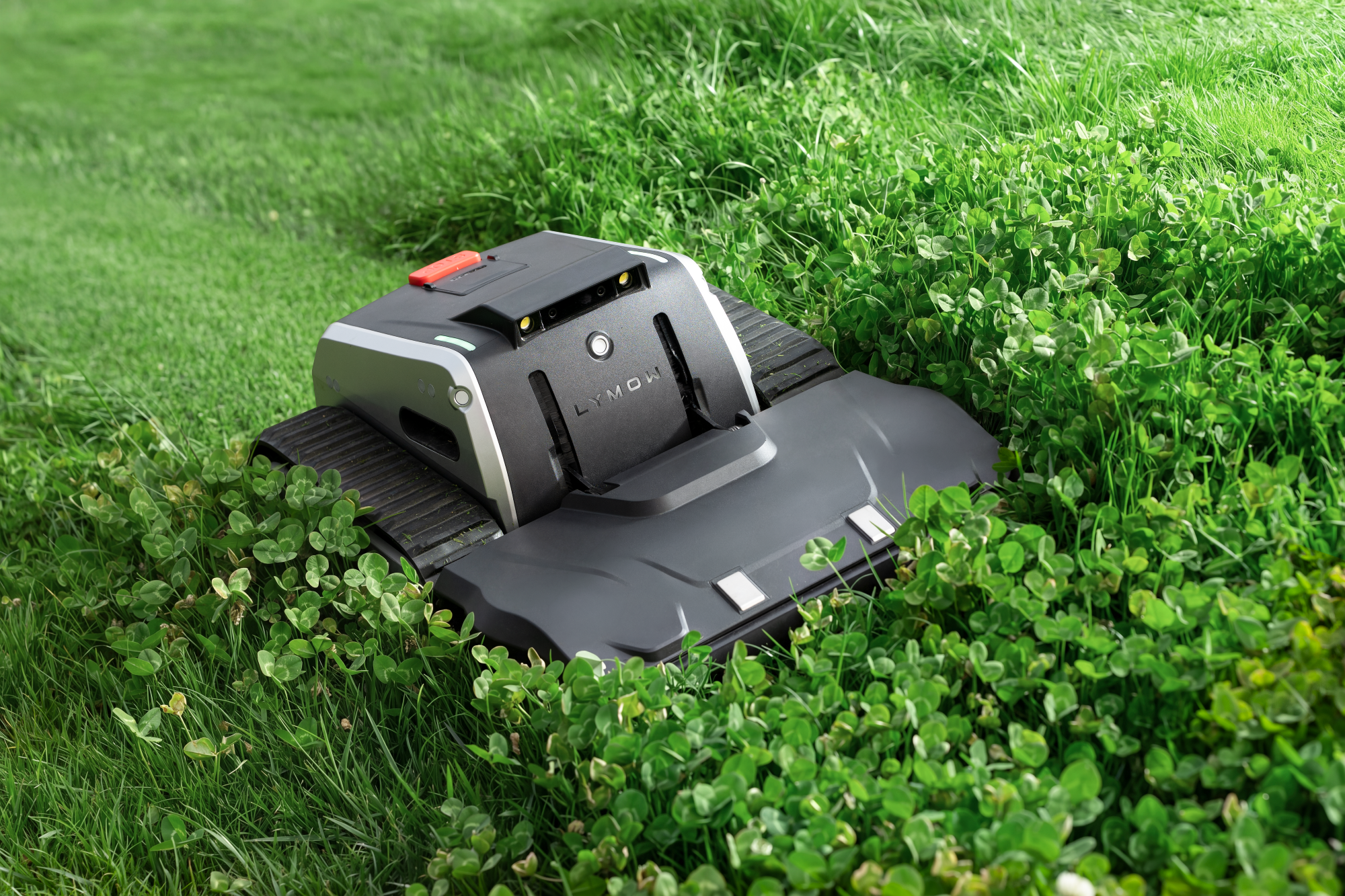 Lymow One Plus Mowing